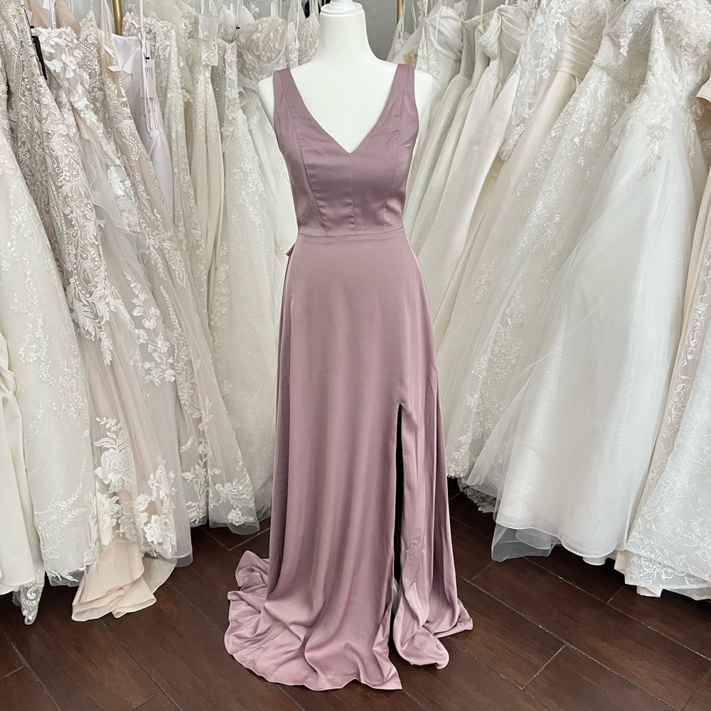 Sleeveless V-Neck Mauve Evening Dress with Side Slit